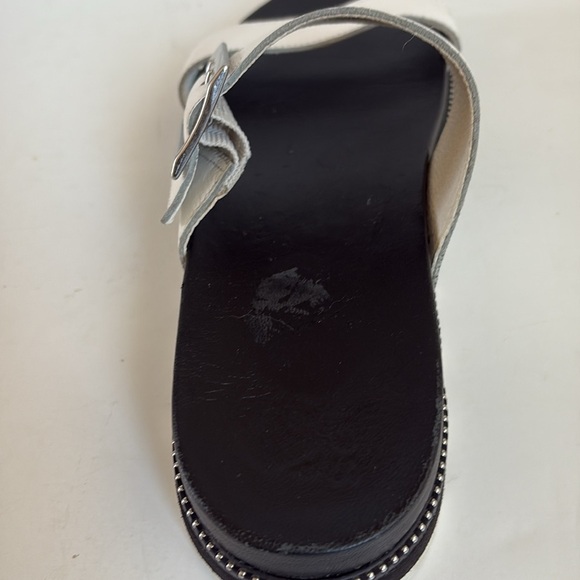 Sorel white Roaming Roaming Buckle Slides slide sandal slip on silver buckle - Picture 14 of 16